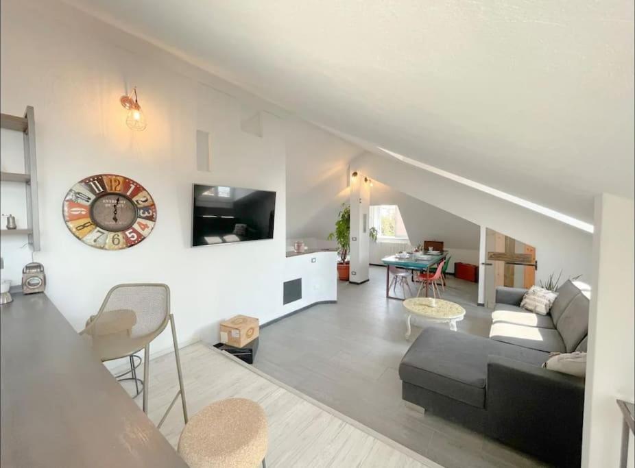 Mansarda Vista Mare A Zinola Apartamento Savona Exterior foto